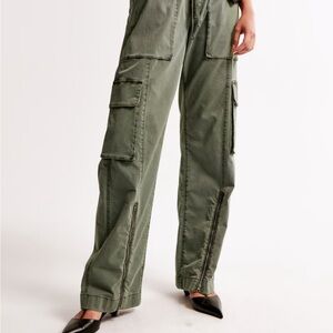 Abercrombie baggy green cargo pants